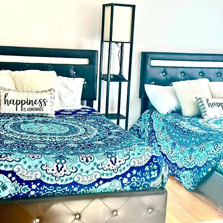 Comfort Room Master Suite With 2 Full Bed- Fridge- Microwave- Perfect Location